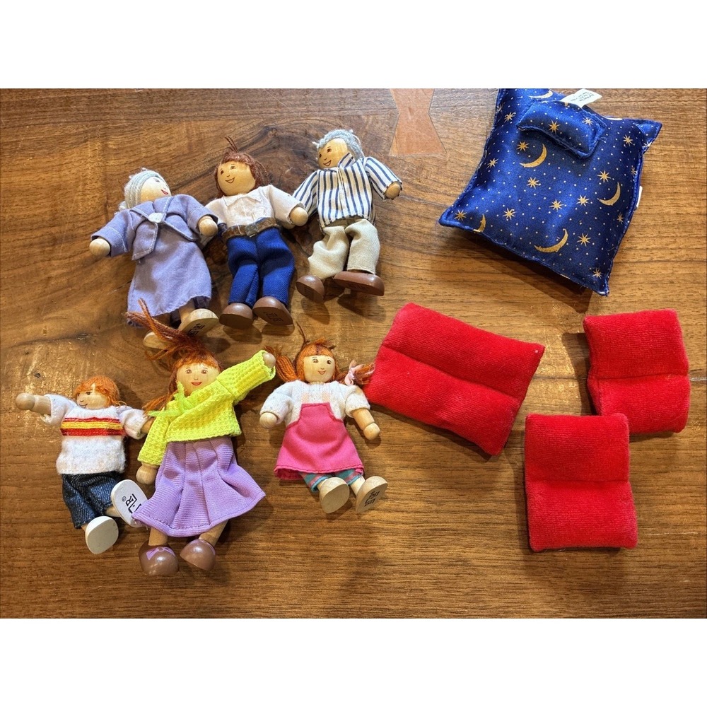 Ryan's Room Wooden Dollhouse Family Dolls Lot Of 6 Poseable Figures Multicolor +